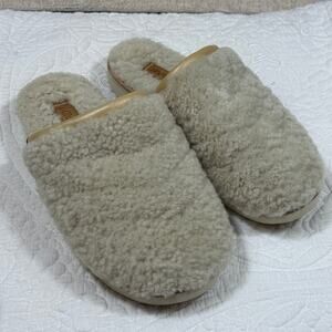 OluKai Women 7 Cream Pūpū Mua Sherpa Upper Leather Slide Slippers House Shoes